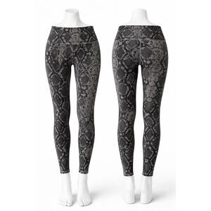 Lululemon Snakeskin Print Wunder Under High‑Waist Leggings Size 6